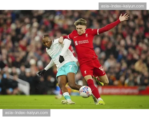 勒沃库森客场爆冷输球，争四形势受挫面临严峻挑战